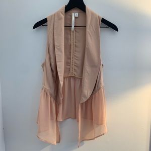 LC Lauren Conrad blush vest